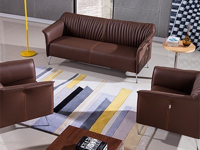 北京辦公家具廠教您如何選擇大班臺