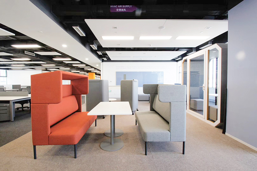 歐時家具淺析辦公沙發定制時需要注意的一些事項