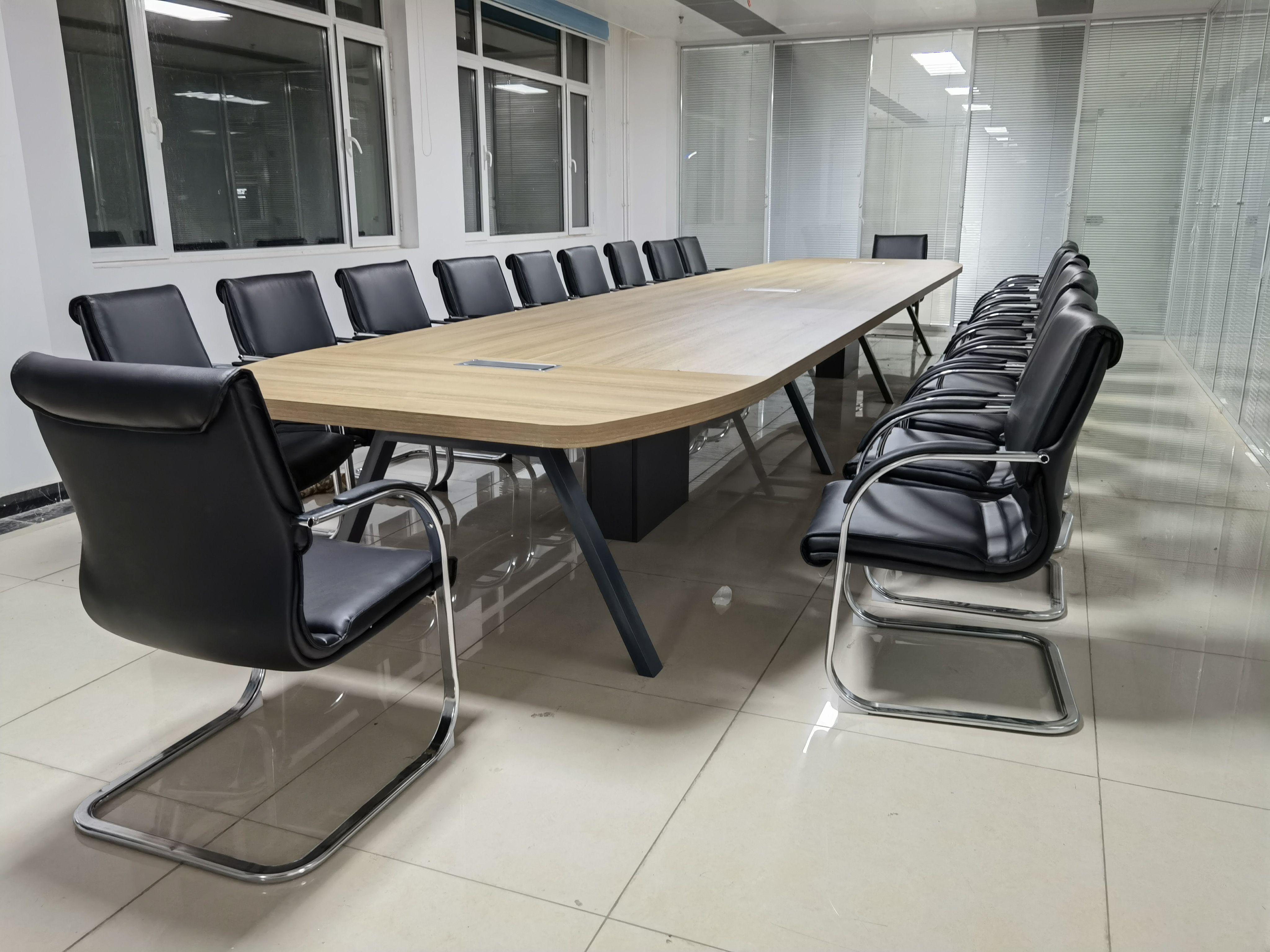 河北滄州某工廠辦公樓項目-歐時家具辦公家具定制案例