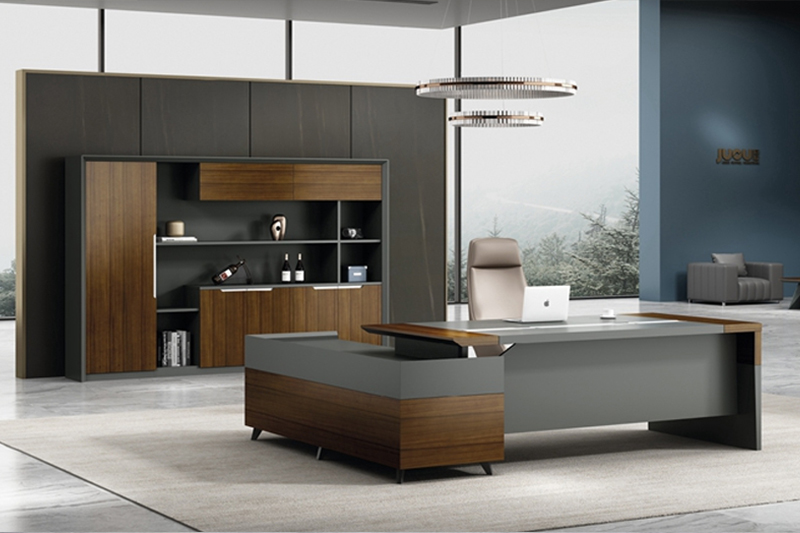 實(shí)木貼面的辦公桌有哪些特點(diǎn)